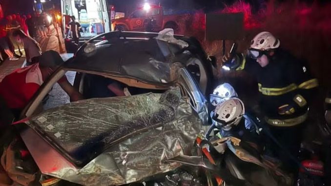 Dois morrem em acidente no Oeste da Bahia perto de LEM