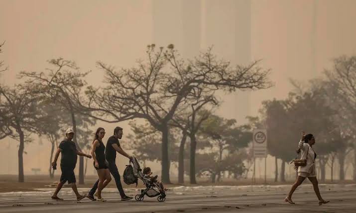 Com alta de incêndios, população deve se proteger dos riscos da fumaça